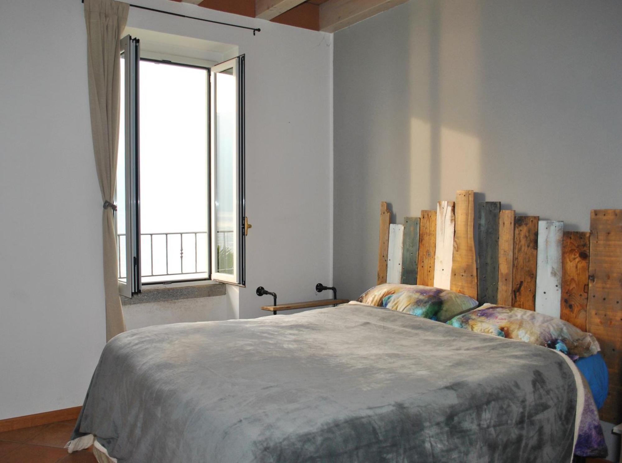 White Garden - Apartment With Access To The Lake Льерна Экстерьер фото